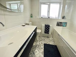 Bathroom - click for photo gallery
